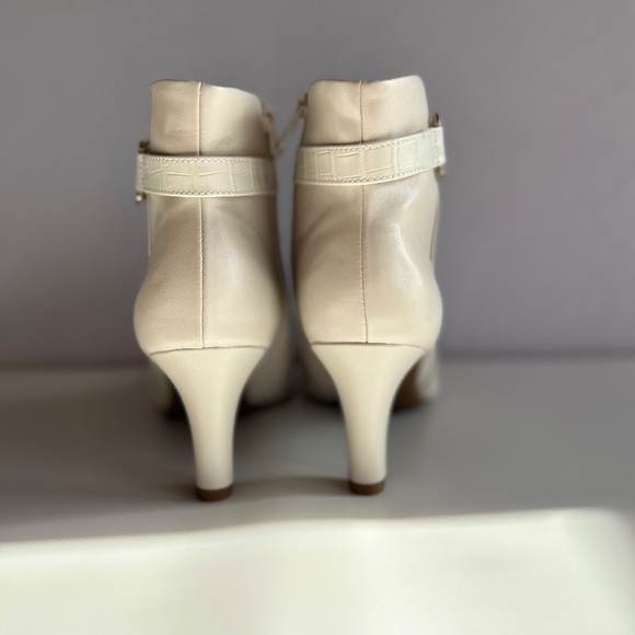 Life Stride Guild 2 Ankle Boots Women's Size 10W in Cream - Picture 8 of 12